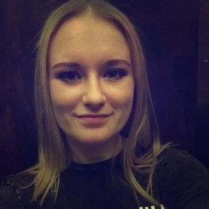 Meet your Posher, Lily